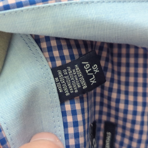 Size X-Large Blue/Light Pink Izod Button Up - Picture 4 of 5
